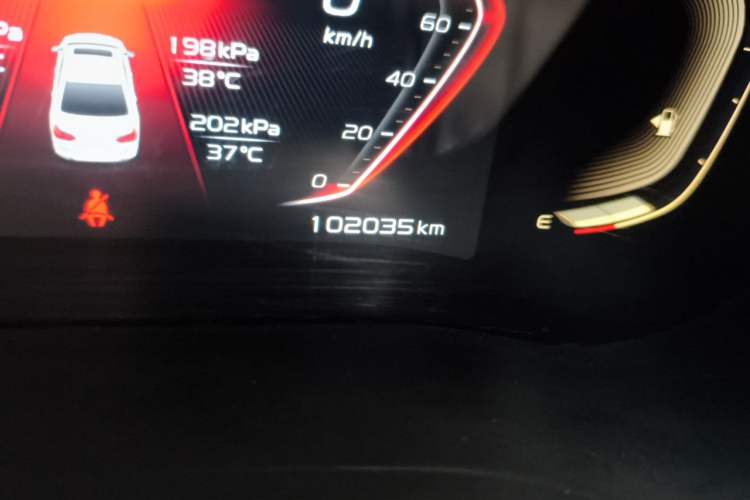 Used Geely Auto Emgrand 2019 Leading Edition 1.5L Manual Upgraded Connectivity Model China VI Standard Odometer Close Up