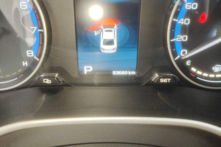 Used Geely Auto Emgrand 2019 Leading Edition 1.5L CVT Luxury Model China VI Standard Odometer Close Up