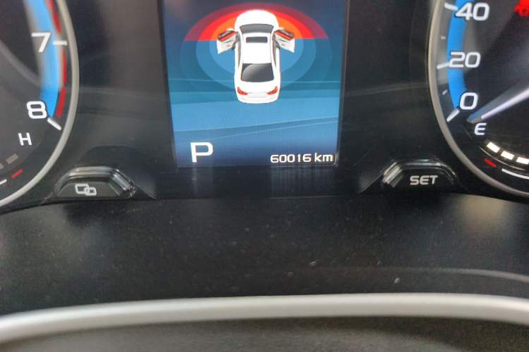 Used Geely Auto Emgrand 2019 Leading Edition 1.5L CVT Luxury Model China V Standard Odometer Close Up