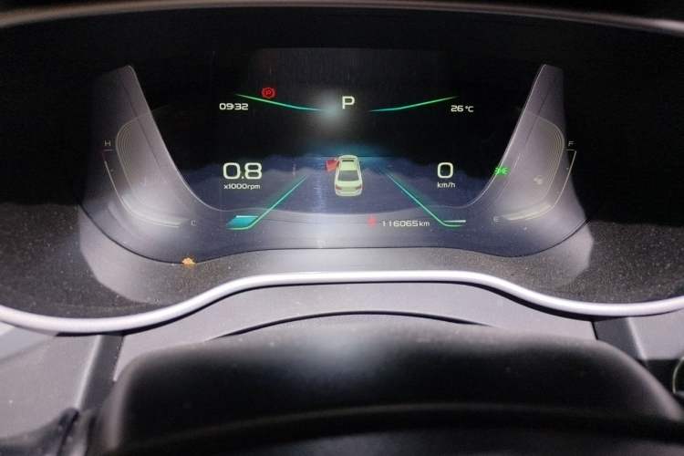 Used Geely Auto Emgrand 2019 Leading Edition 1.5L CVT Upward-Connected Model China VI Standard Odometer Close Up