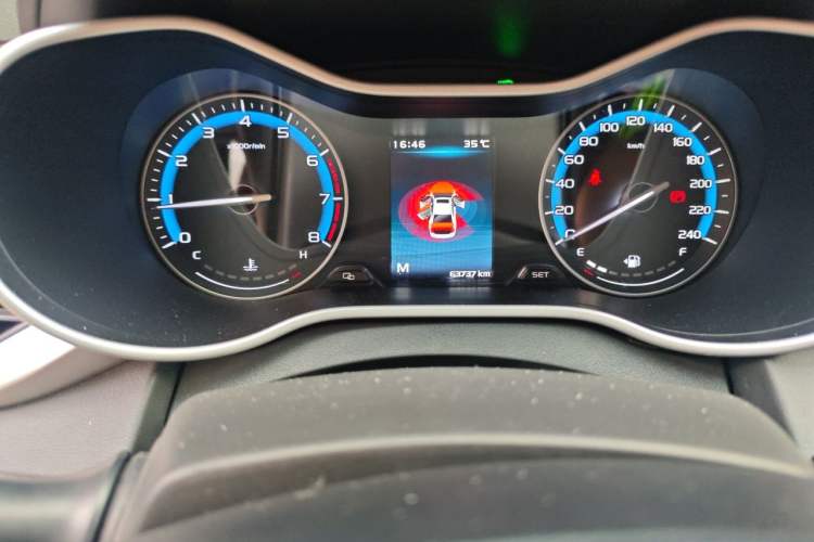 Used Geely Auto Emgrand 2019 Leading Edition 1.5L Manual Luxury Model China VI Standard Odometer Close Up