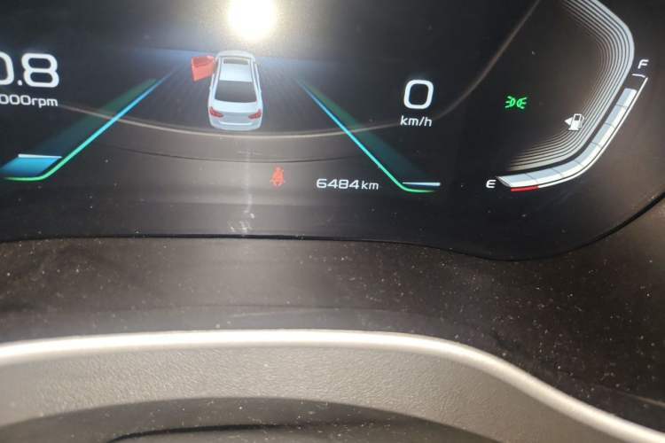 Used Geely Auto Emgrand 2019 Leading Edition 1.5L Manual Upgraded Connectivity Model China VI Standard Odometer Close Up