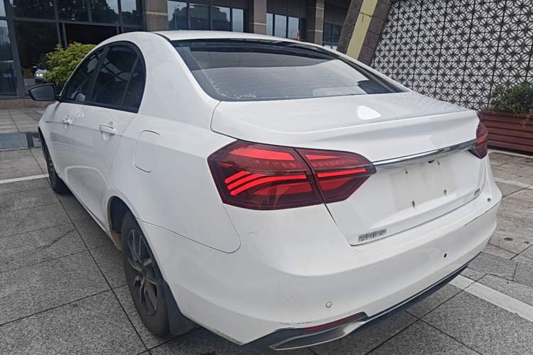 Used Geely Auto Emgrand 2019 Leading Edition 1.5L Manual Luxury Model China V Standard Rear Left 45 Deg