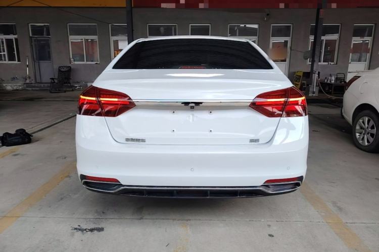 Used Geely Auto Emgrand 2019 Leading Edition 1.5L Manual Luxury Model China VI Standard Rear