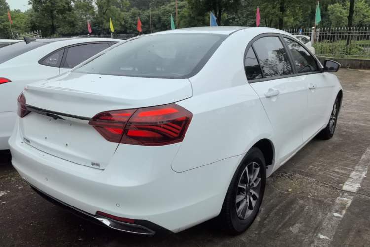 Used Geely Auto Emgrand 2019 Leading Edition 1.5L Manual Luxury Model China VI Standard Rear Right 45 Deg