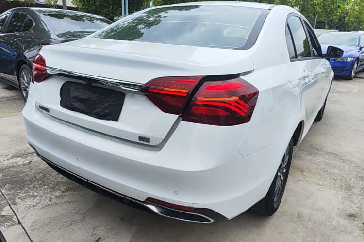 Used Geely Auto Emgrand 2019 Leading Edition 1.5L CVT Luxury Model China VI Standard Rear Right 45 Deg