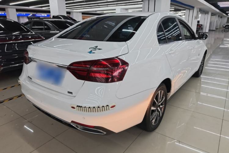 Used Geely Auto Emgrand 2019 Leading Edition 1.5L Manual Upgraded Connectivity Model China VI Standard Rear Right 45 Deg