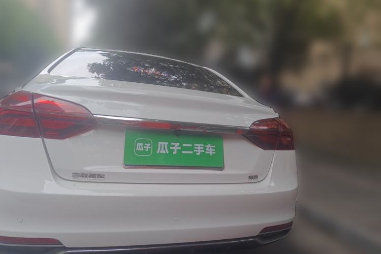 Used Geely Auto Emgrand 2019 Leading Edition 1.5L CVT Upward-Connected Model China VI Standard Rear