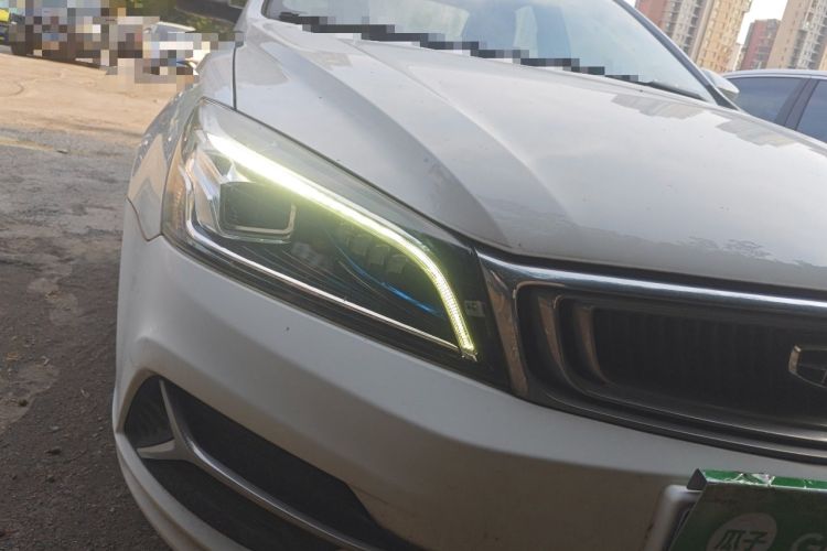 Used Geely Auto Emgrand 2019 Leading Edition 1.5L Manual Upgraded Connectivity Model China VI Standard Right Front Headlight