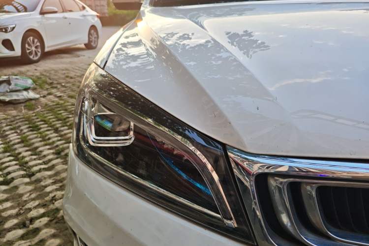 Used Geely Auto Emgrand 2019 Leading Edition 1.5L Manual Upward Asian Games Edition China VI Right Front Headlight