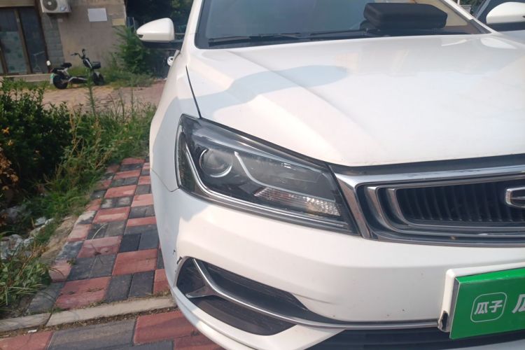 Used Geely Auto Emgrand 2019 Leading Edition 1.5L CVT Luxury Model China VI Standard Right Front Headlight