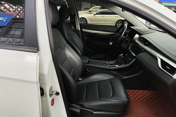 Used Geely Auto Emgrand 2019 Leading Edition 1.5L CVT Luxury Model China VI Standard Right Front Seat