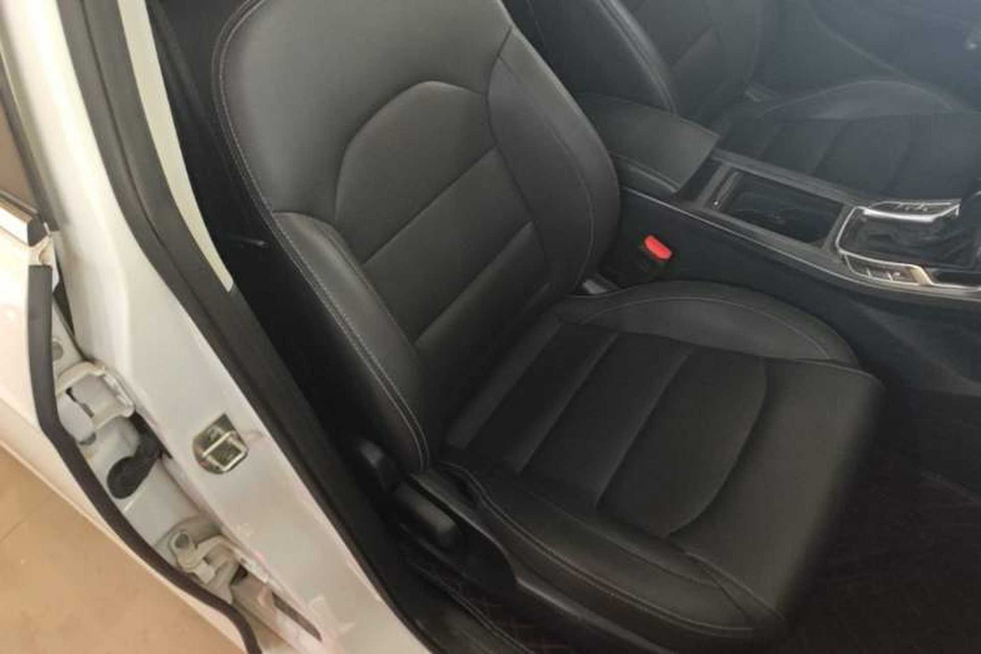 Used Geely Auto Emgrand 2019 Leading Edition 1.5L CVT Upward-Connected Model China VI Standard Right Front Seat