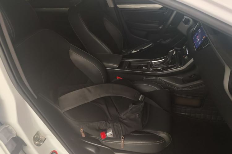 Used Geely Auto Emgrand 2019 Leading Edition 1.5L CVT Upward Asian Games Edition China VI Right Front Seat