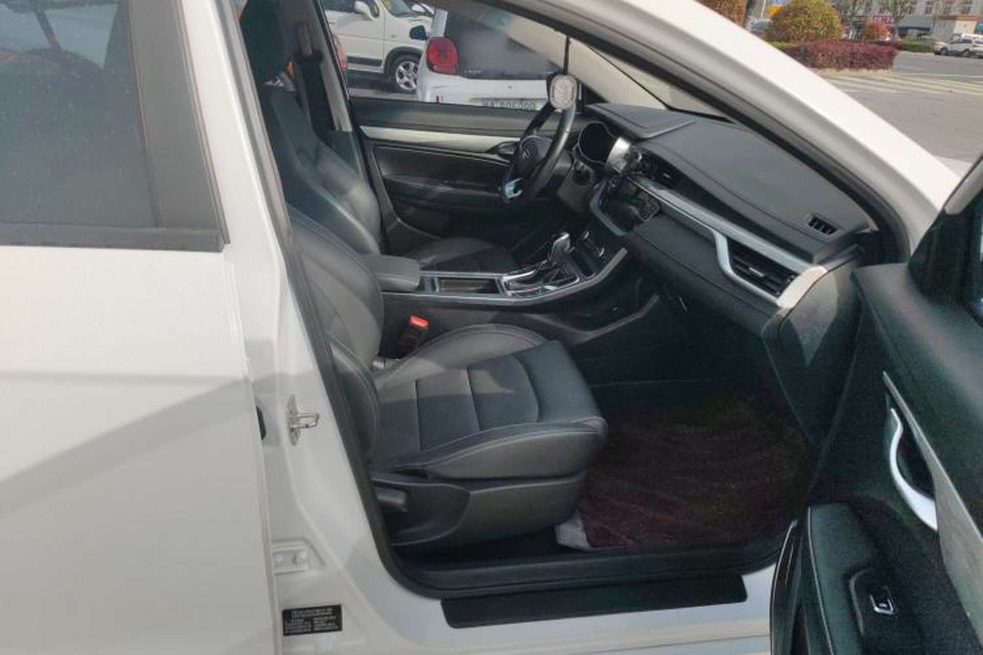 Used Geely Auto Emgrand 2019 Leading Edition 1.5L CVT Luxury Model China VI Standard Right Front Seat