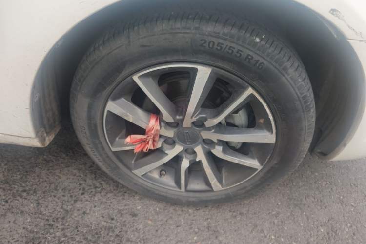 Used Geely Auto Emgrand 2019 Leading Edition 1.5L CVT Upward-Connected Model China VI Standard Right Front Wheel Hub