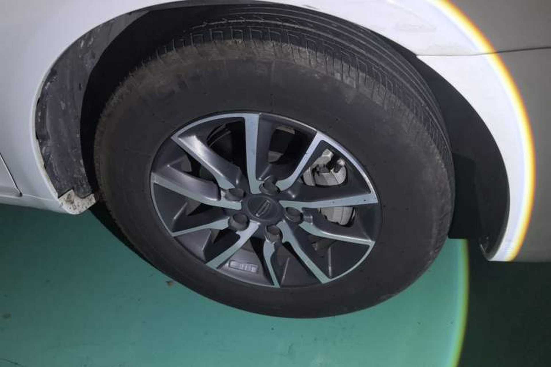 Used Geely Auto Emgrand 2019 Leading Edition 1.5L CVT Luxury Model China VI Standard Right Front Wheel Hub