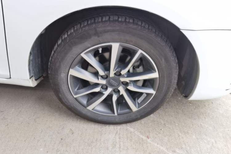 Used Geely Auto Emgrand 2019 Leading Edition 1.5L CVT Upward Asian Games Edition China V Right Front Wheel Hub