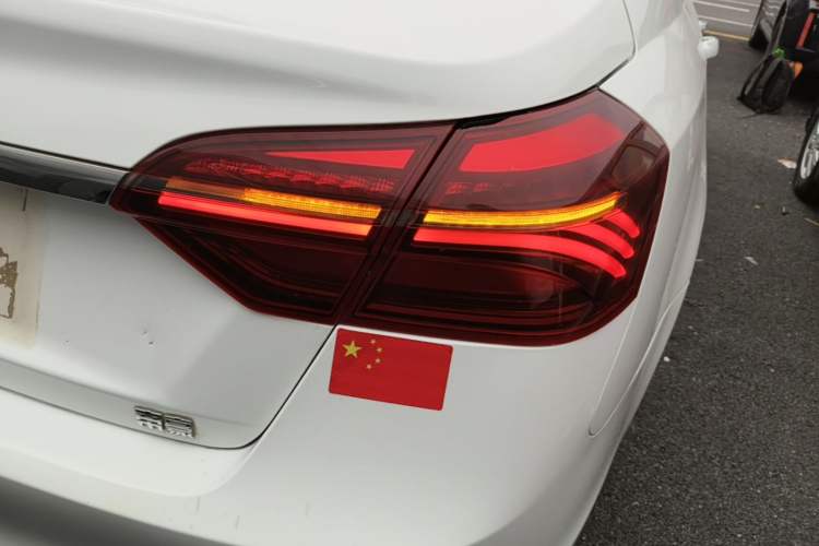 Used Geely Auto Emgrand 2019 Leading Edition 1.5L Manual Upgraded Connectivity Model China VI Standard Right Rear Taillight