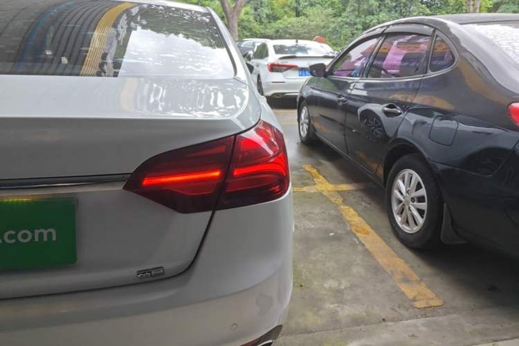 Used Geely Auto Emgrand 2019 Leading Edition 1.5L Manual Upward Asian Games Edition China VI Right Rear Taillight