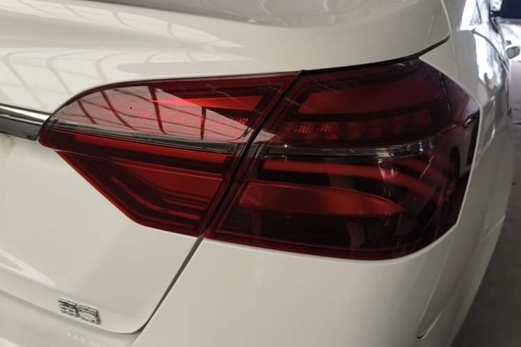 Used Geely Auto Emgrand 2019 Leading Edition 1.5L CVT Upward Asian Games Edition China VI Right Rear Taillight