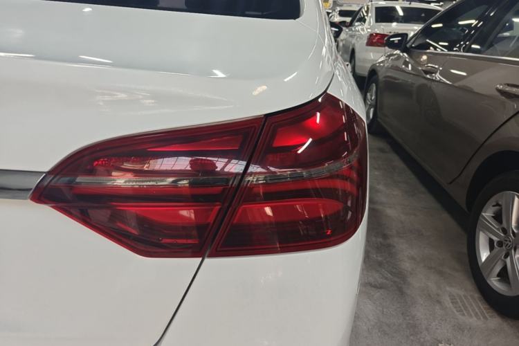 Used Geely Auto Emgrand 2019 Leading Edition 1.5L CVT Upward Asian Games Edition China VI Right Rear Taillight