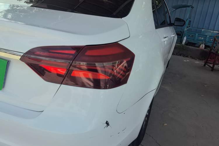Used Geely Auto Emgrand 2019 Leading Edition 1.5L CVT Luxury Model China VI Standard Right Rear Taillight