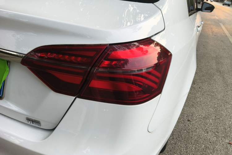 Used Geely Auto Emgrand 2019 Leading Edition 1.5L CVT Upward Asian Games Edition China VI Right Rear Taillight