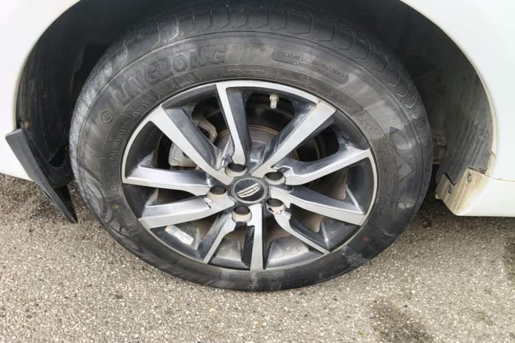 Used Geely Auto Emgrand 2019 Leading Edition 1.5L CVT Upward-Connected Model China VI Standard Right Rear Wheel Hub