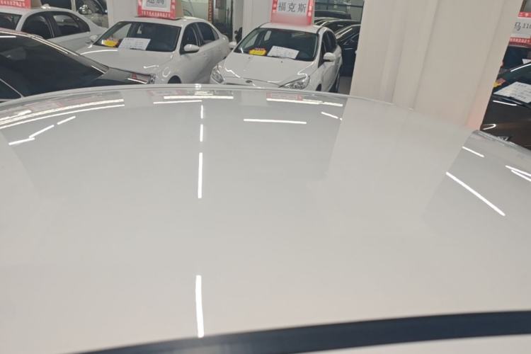 Used Geely Auto Emgrand 2019 Leading Edition 1.5L Manual Fashion Model China VI Standard Roof