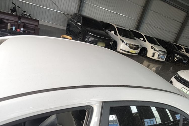 Used Geely Auto Emgrand 2019 Leading Edition 1.5L CVT Luxury Model China VI Standard Roof