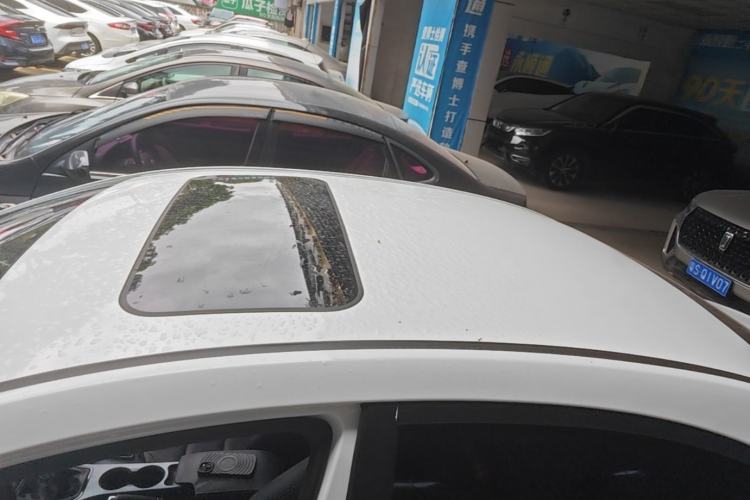 Used Geely Auto Emgrand 2019 Leading Edition 1.5L Manual Upward Asian Games Edition China VI Roof