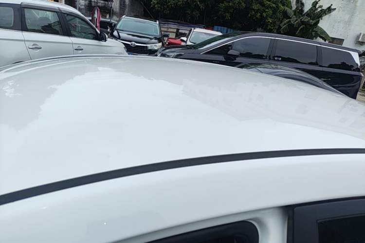 Used Geely Auto Emgrand 2019 Leading Edition 1.5L CVT Luxury Model China VI Standard Roof