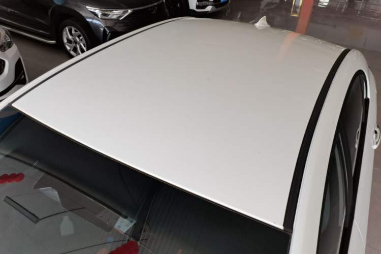 Used Geely Auto Emgrand 2019 Leading Edition 1.5L Manual Luxury Model China VI Standard Roof