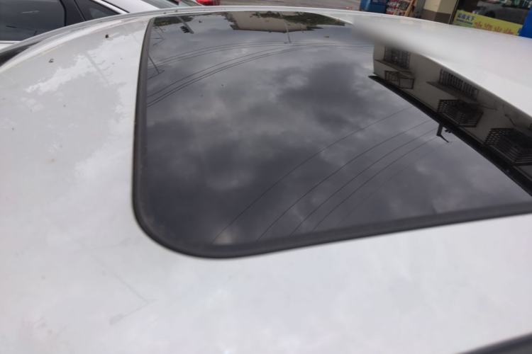 Used Geely Auto Emgrand 2019 Leading Edition 1.5L CVT Upward-Connected Model China VI Standard Roof