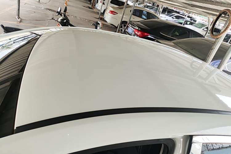 Used Geely Auto Emgrand 2019 Leading Edition 1.5L CVT Luxury Model China VI Standard Roof