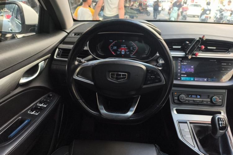Used Geely Auto Emgrand 2019 Leading Edition 1.5L Manual Upgraded Connectivity Model China VI Standard Steering Wheel