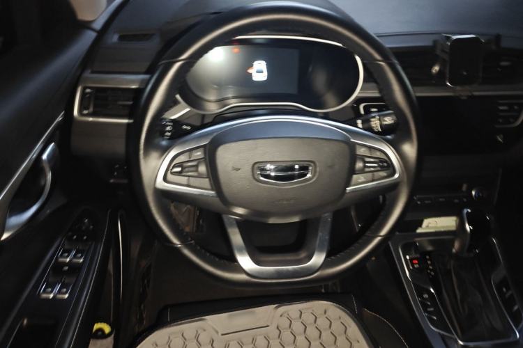Used Geely Auto Emgrand 2019 Leading Edition 1.5L CVT Upward-Connected Model China VI Standard Steering Wheel