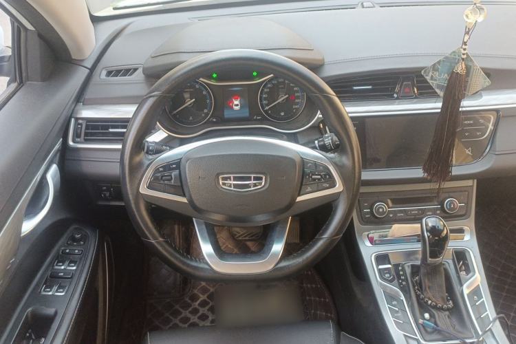 Used Geely Auto Emgrand 2019 Leading Edition 1.5L CVT Luxury Model China VI Standard Steering Wheel