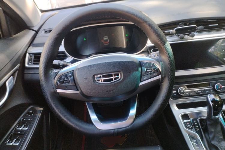 Used Geely Auto Emgrand 2019 Leading Edition 1.5L CVT Upward-Connected Model China VI Standard Steering Wheel