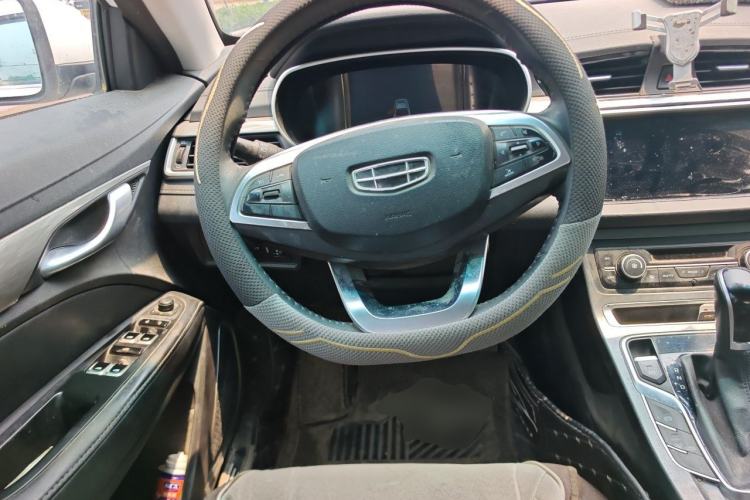 Used Geely Auto Emgrand 2019 Leading Edition 1.5L CVT Upward-Connected Model China VI Standard Steering Wheel