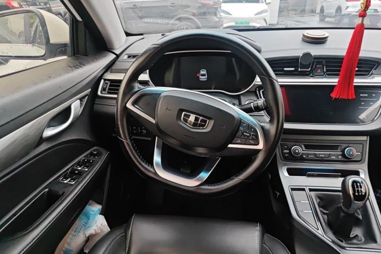 Used Geely Auto Emgrand 2019 Leading Edition 1.5L Manual Upgraded Connectivity Model China VI Standard Steering Wheel