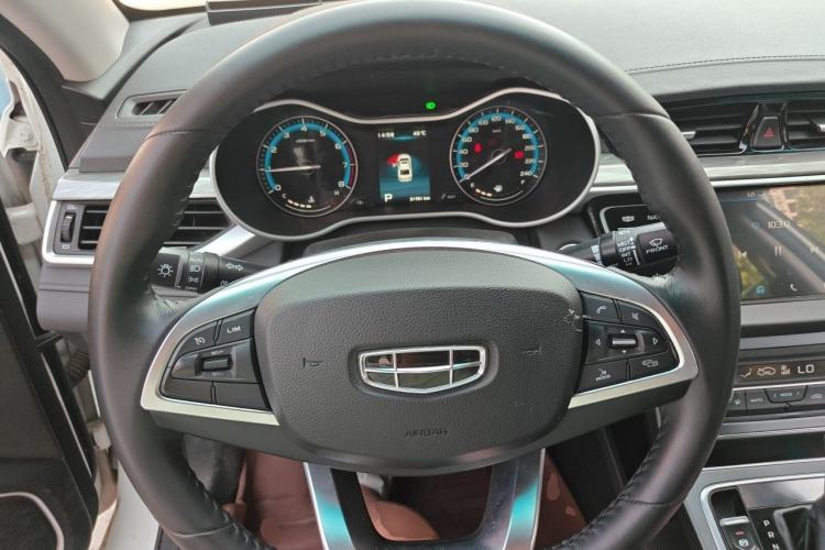 Used Geely Auto Emgrand 2019 Leading Edition 1.5L CVT Luxury Model China VI Standard Steering Wheel