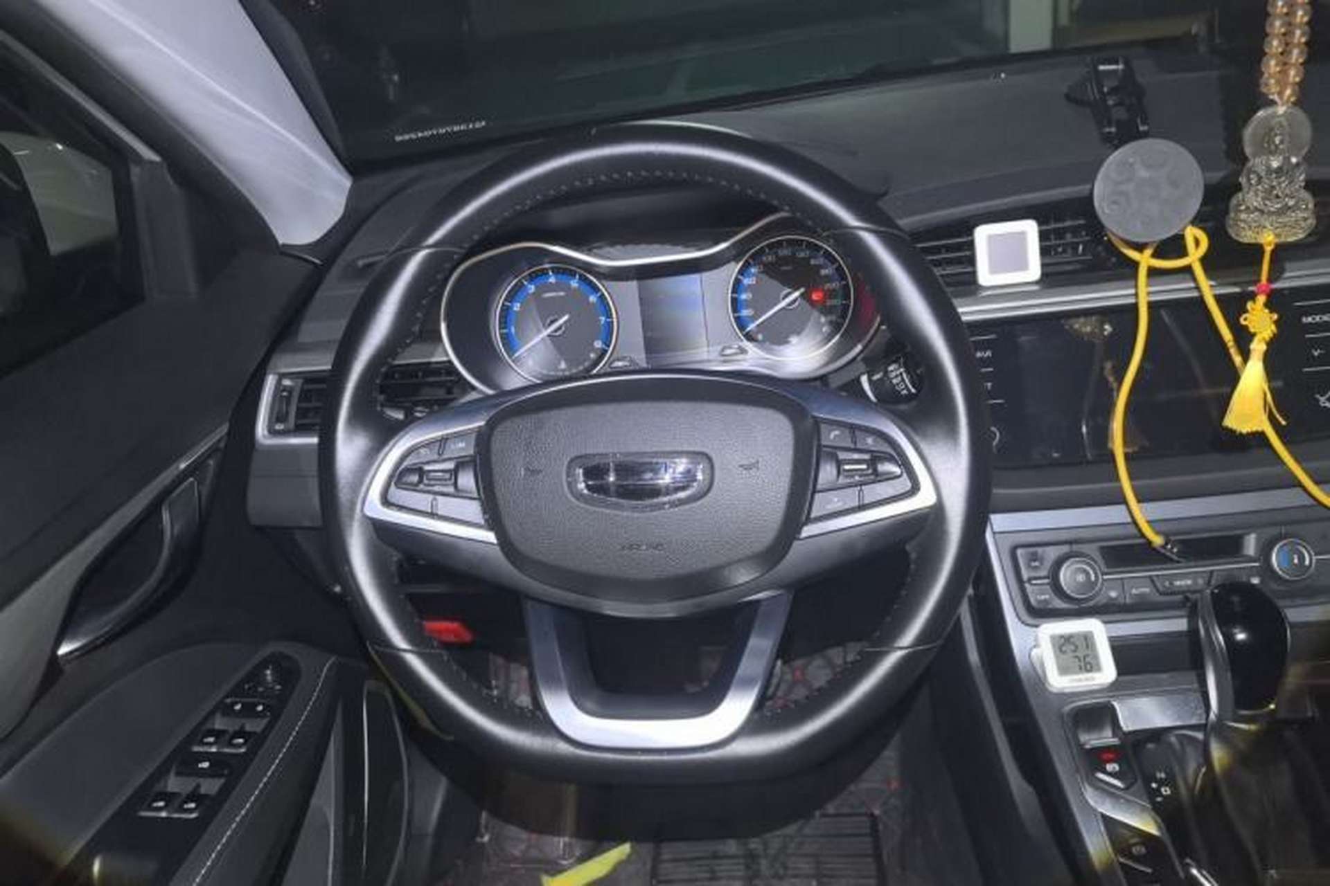 Used Geely Auto Emgrand 2019 Leading Edition 1.5L CVT Luxury Model China VI Standard Steering Wheel