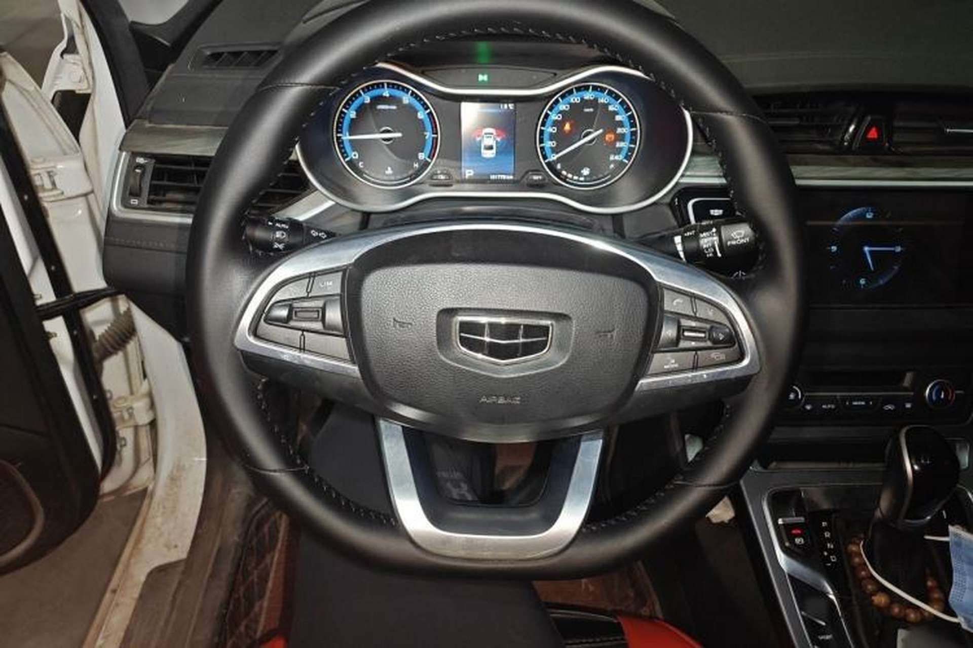 Used Geely Auto Emgrand 2019 Leading Edition 1.5L CVT Luxury Model China VI Standard Steering Wheel