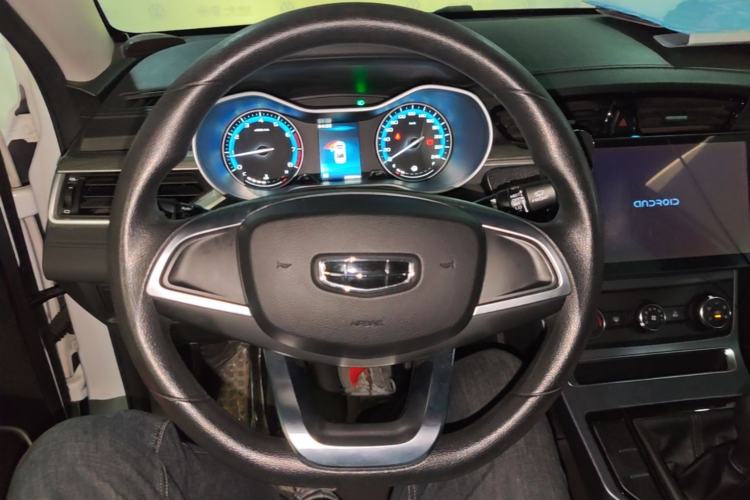 Used Geely Auto Emgrand 2019 Leading Edition 1.5L Manual Fashion Model China VI Standard Steering Wheel