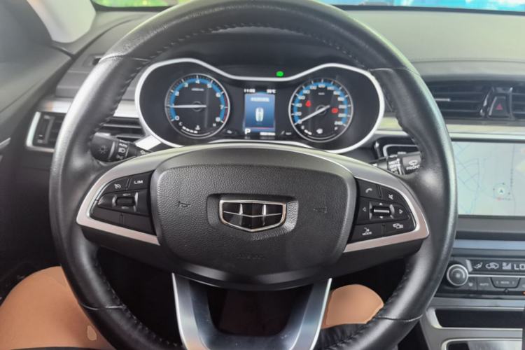 Used Geely Auto Emgrand 2019 Leading Edition 1.5L CVT Luxury Model China VI Standard Steering Wheel