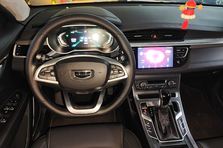Used Geely Auto Emgrand 2019 Leading Edition 1.5L CVT Upward-Connected Model China VI Standard Steering Wheel