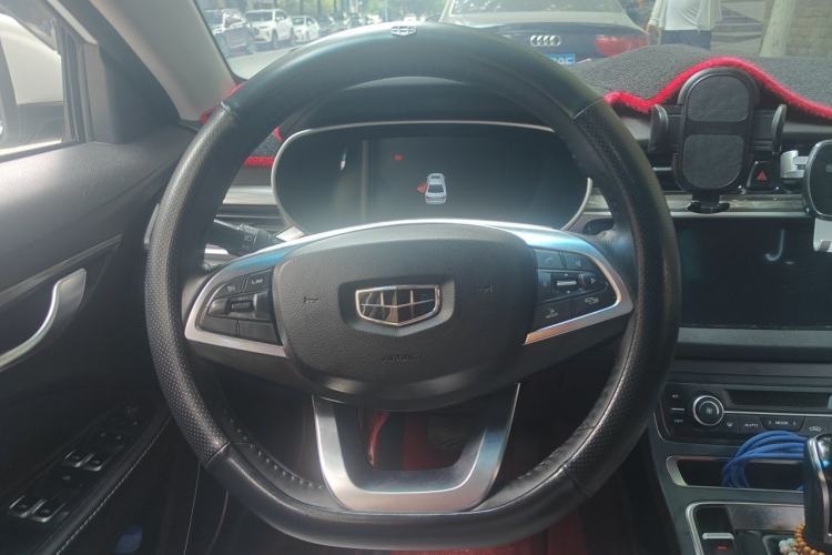 Used Geely Auto Emgrand 2019 Leading Edition 1.5L CVT Upward-Connected Model China VI Standard Steering Wheel