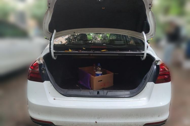 Used Geely Auto Emgrand 2019 Leading Edition 1.5L CVT Upward-Connected Model China VI Standard Trunk
